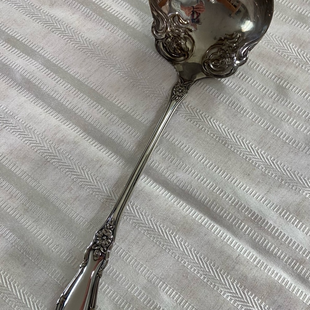 Antique 1908 WM Rogers and Son AA Silver Plate Ladle